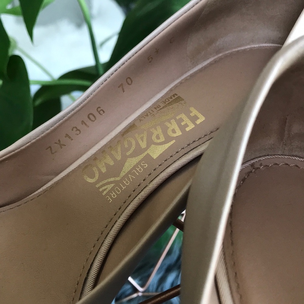 💯Authentic Ferragamo Mimi’70 Bow Detail Pumps - Picture 4 of 7